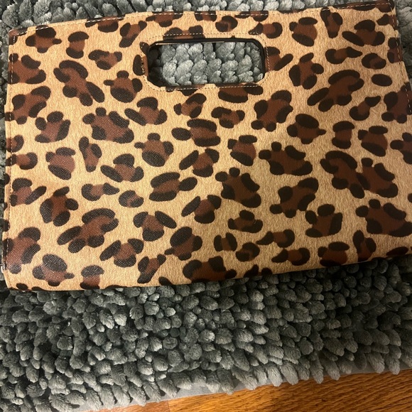 Cute leopard hand bag - Picture 2 of 2